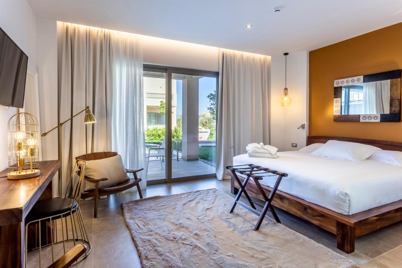 Elysian Luxury Hotel And Spa カラマタ エクステリア 写真