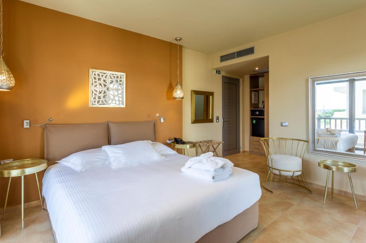 Elysian Luxury Hotel And Spa カラマタ エクステリア 写真
