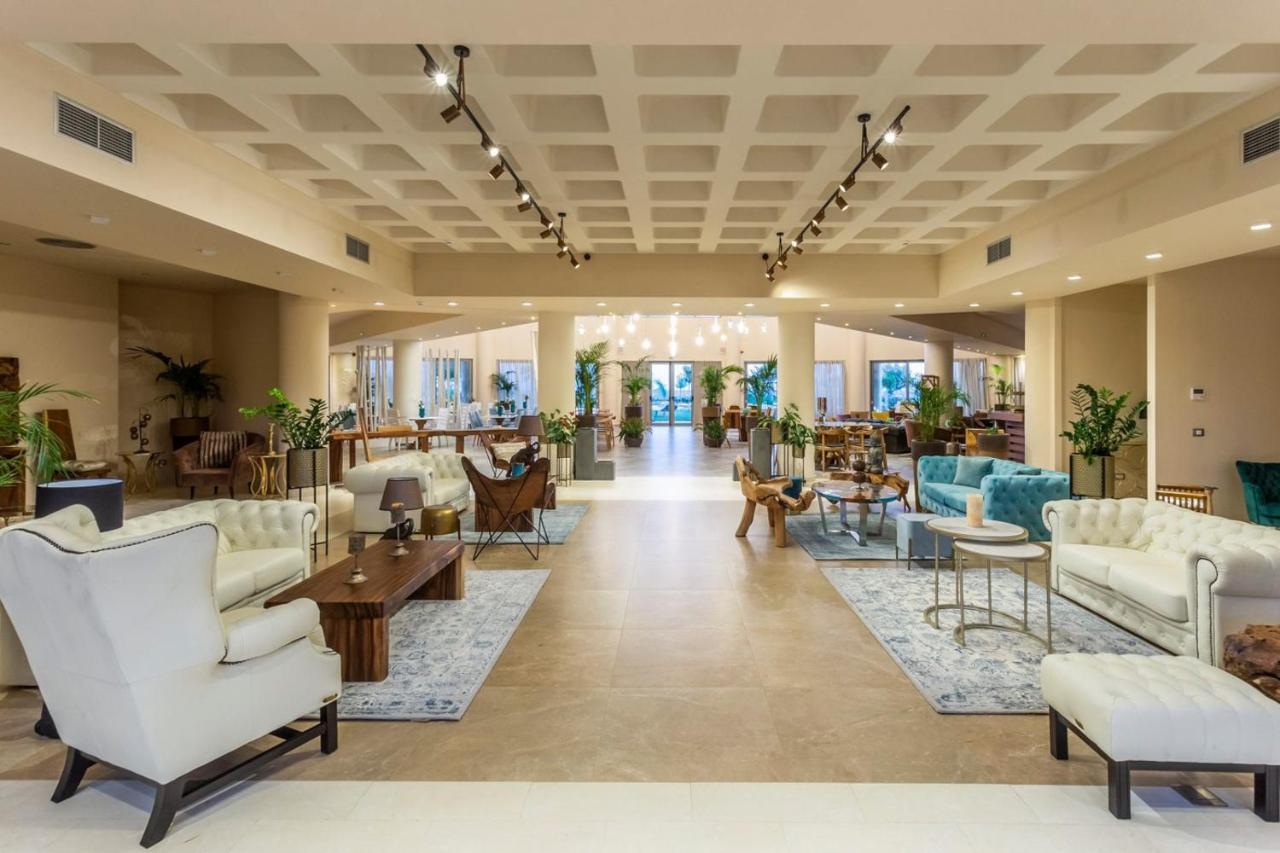 Elysian Luxury Hotel And Spa カラマタ エクステリア 写真